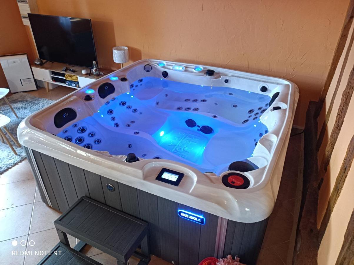 Sauna & Double Jacuzzi Interieur Et Sous Les Etoiles 1H30 Paris Ladon Luaran gambar
